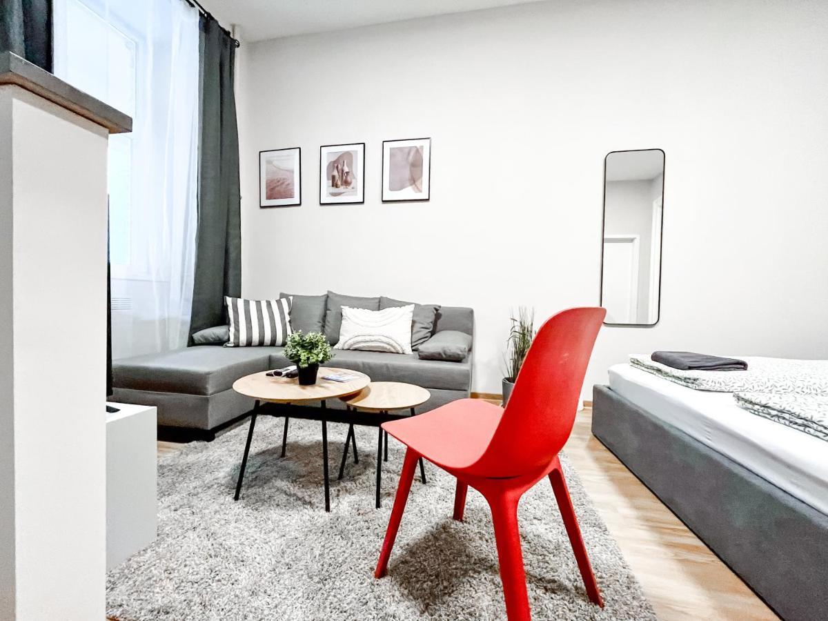 T32 Central Modern Suites 布达佩斯 外观 照片