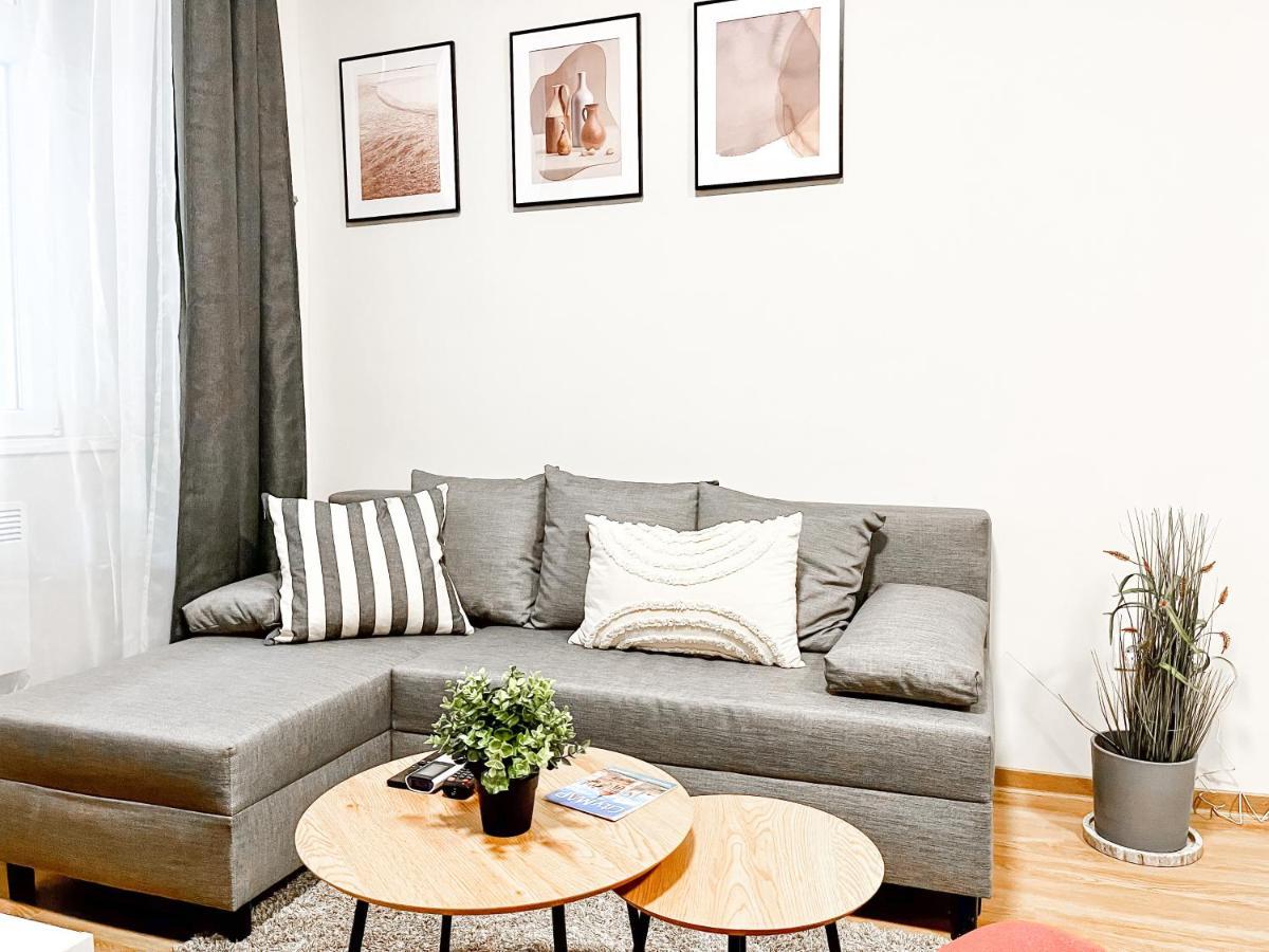 T32 Central Modern Suites 布达佩斯 外观 照片